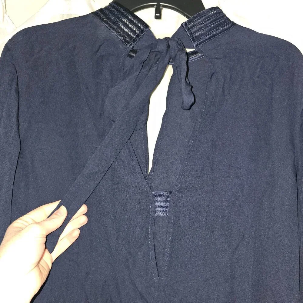 Veronica Beard Silk tie neck Bolton top - Picture 4 of 8